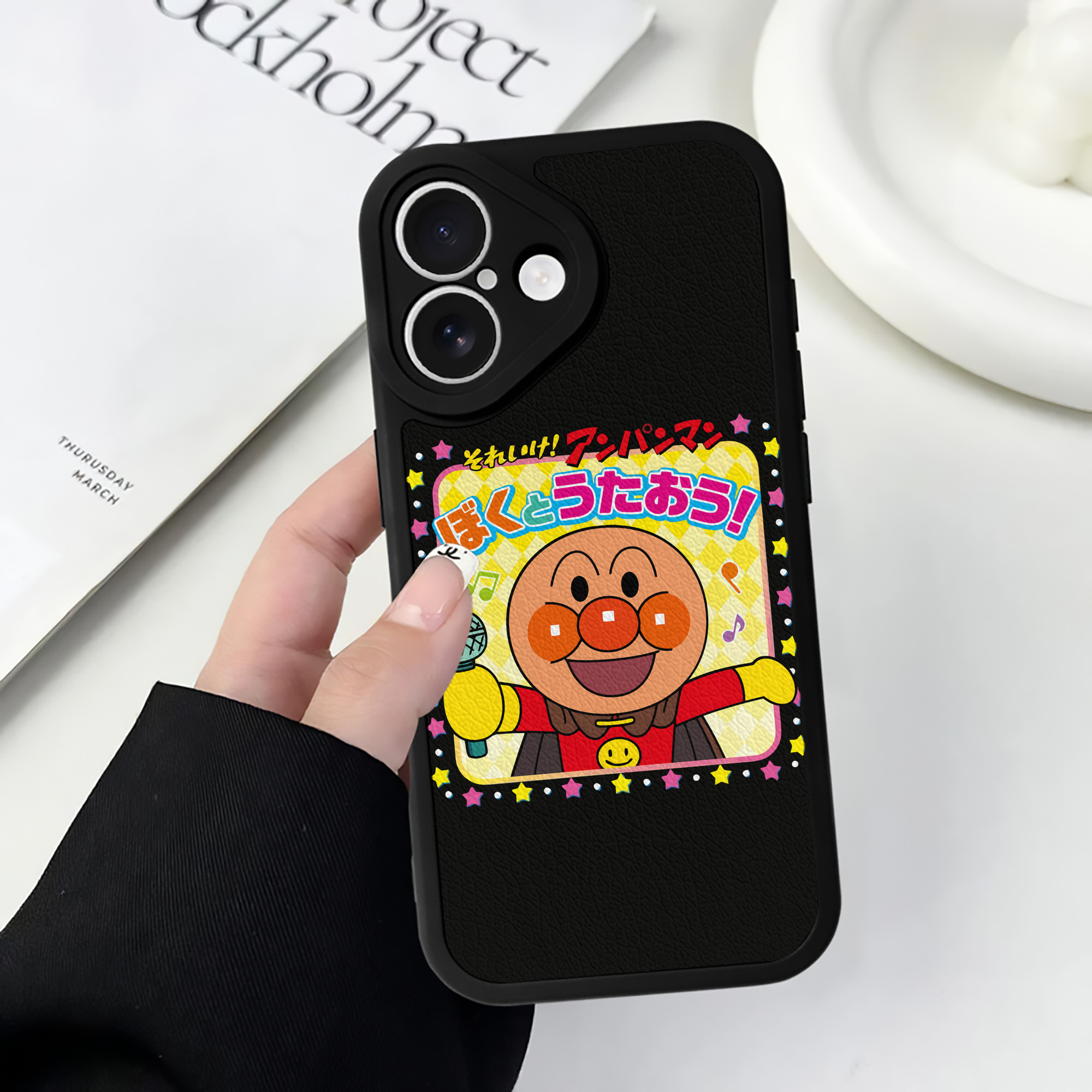 （画像用） アンパンマン Anpanman 【iPhone 16シリーズ対応】シリコンスマホケース（レザー調） 材質：シリコン